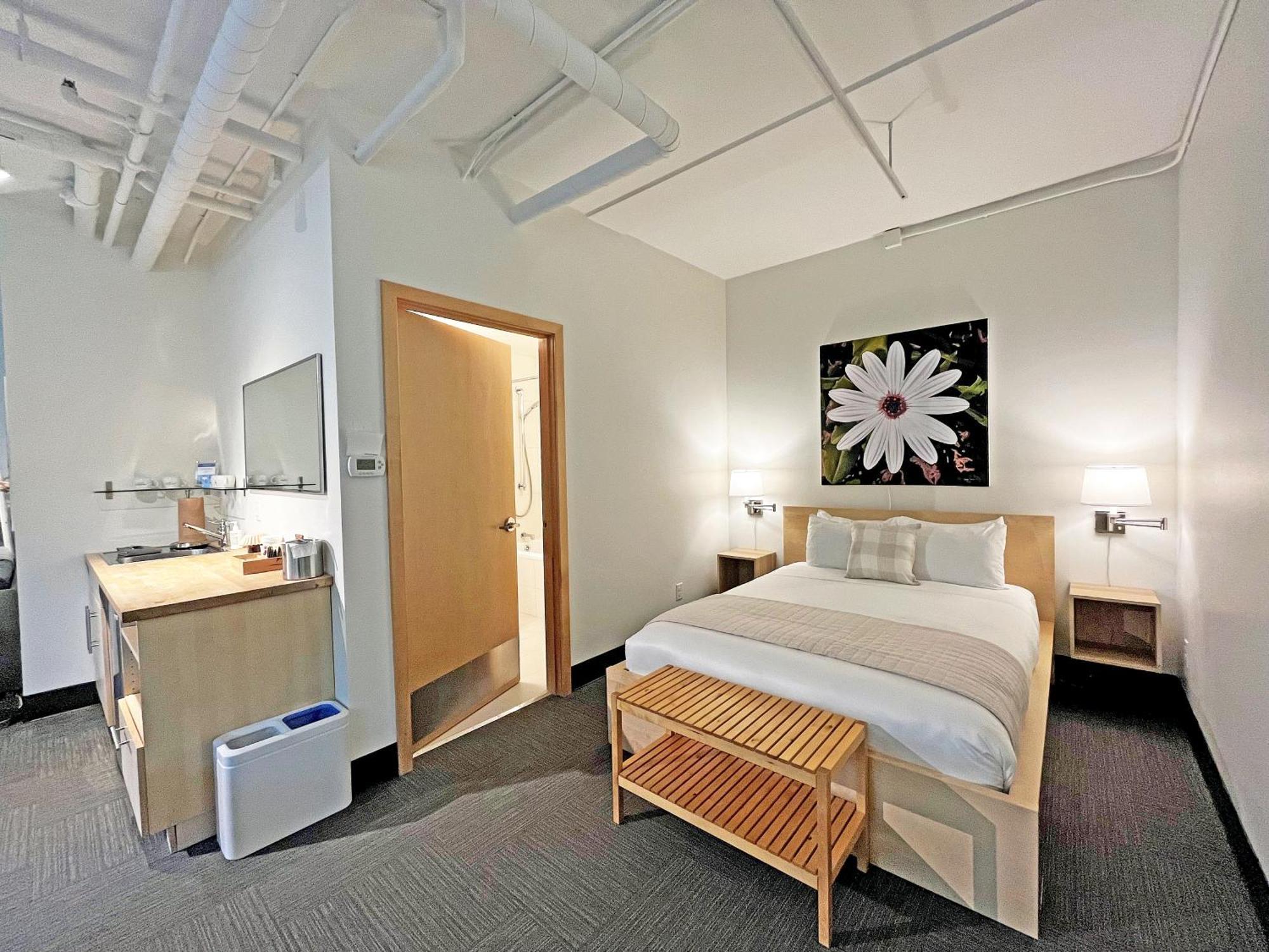 Island Inn At 123 West Friday Harbor Room photo